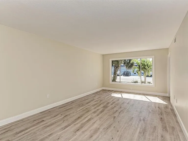 129 Tyler Dr #101 — Photo 10