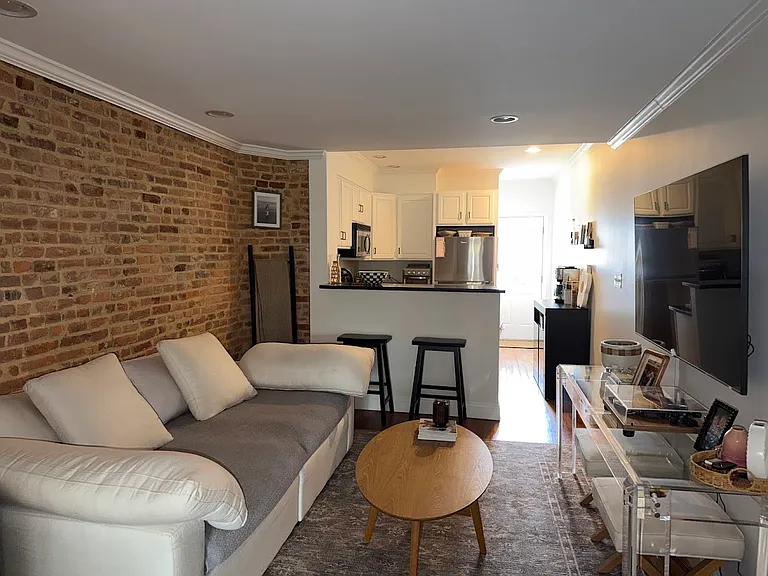 819 S Decker Ave — Photo 7