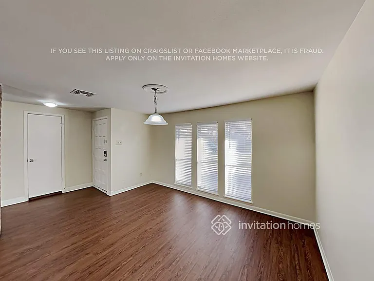 15834 Fox Springs Dr — Photo 10