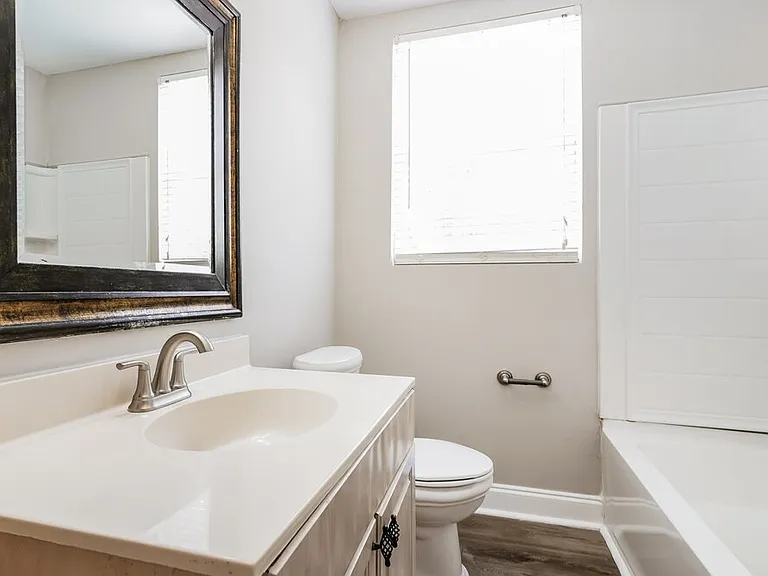123 Ray Ave — Photo 15