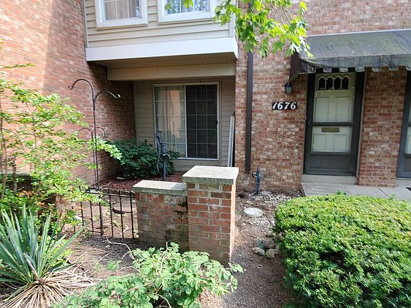 2nd image of 1676 Saint James Ct