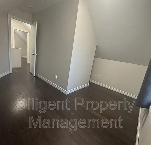 164 Stewart St #UPPER — Photo 30