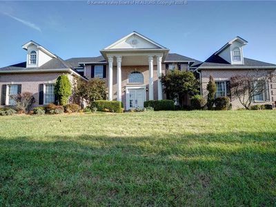 4002 Pinnacle View Dr, Hurricane, WV, 25526