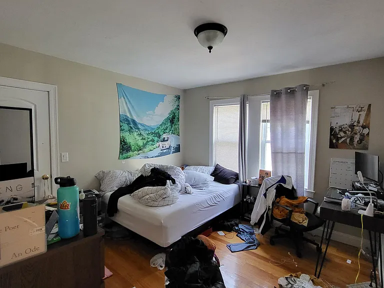 27 Fairfax St #1 — Photo 8