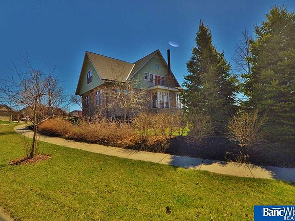 3rd image of 9025 Turnberry Cir