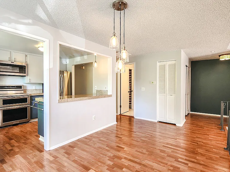37 Greenridge Ct #TOWNHOUSE — Photo 7