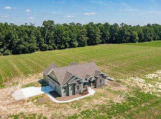 19 Ac Grove Ave, Suffolk, VA 23434