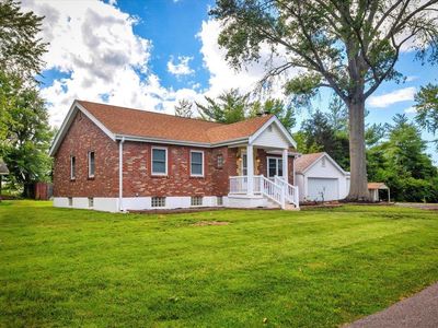 7935 S Rock Hill Rd, Saint Louis, MO, 63123
