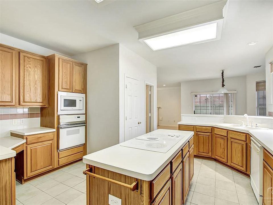 1st image of 7605 Constitution Dr
