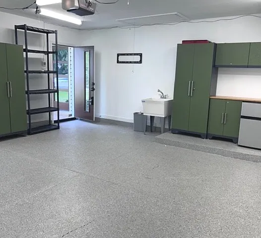 5045 Rochester Dr — Photo 12