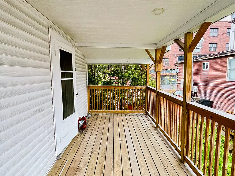 33 Follett St #B — Photo 38
