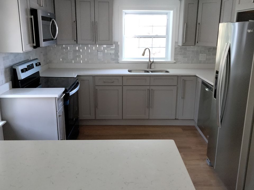 1st image of 5 Church St APT 1