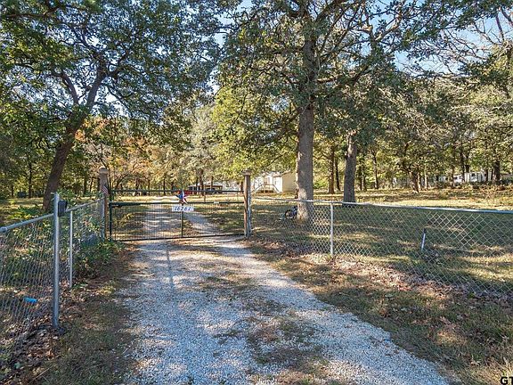 2nd image of 16261 Circle Dr