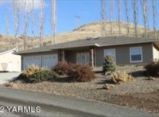 2051 Speyers Rd, Selah, WA 98942