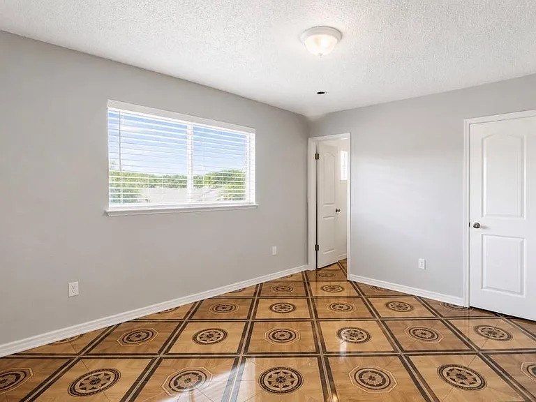 11522 Corkwood Dr — Photo 9