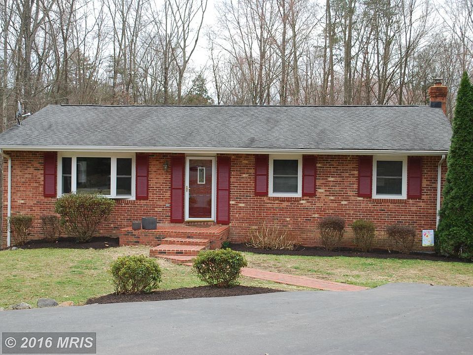 1st image of 106 Crutchfield Cir