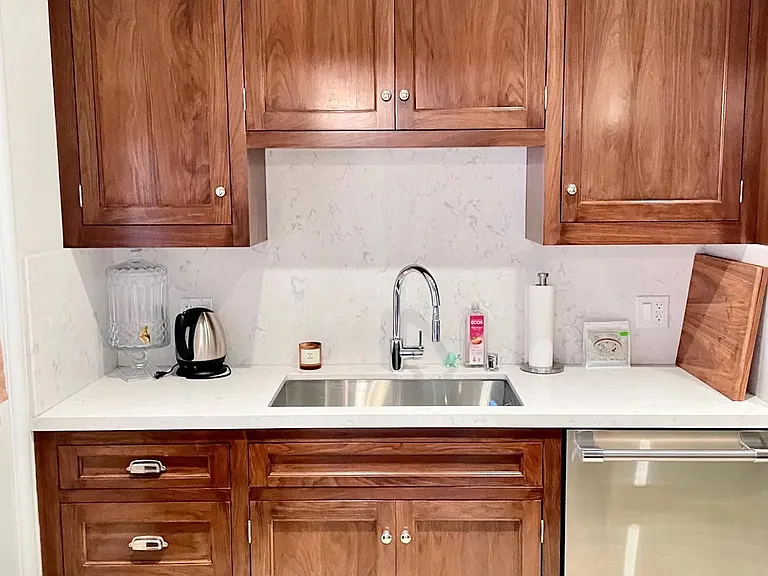 1338 N Laurel Ave #204 — Photo 16