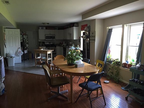 Newly Renovated Kitchen