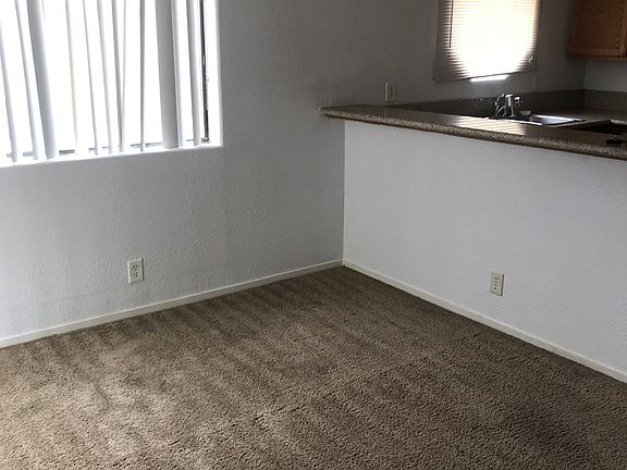 4th image of 5032 S Rainbow Blvd Unit 102