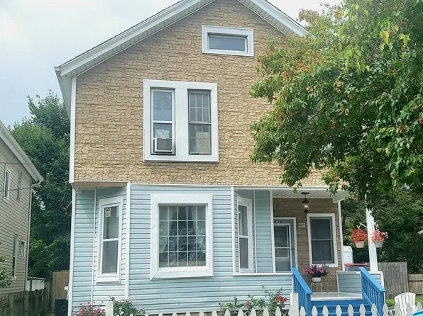 539 Rosewood Ave, Aurora, IL 60505