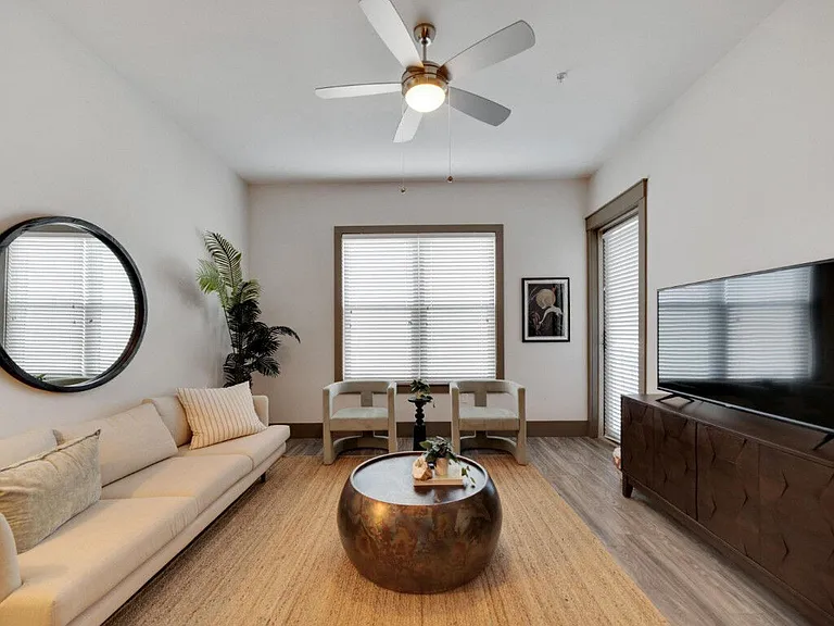 Varela Westshore Apartments — Photo 31