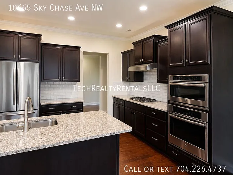10665 Sky Chase Ave NW — Photo 5