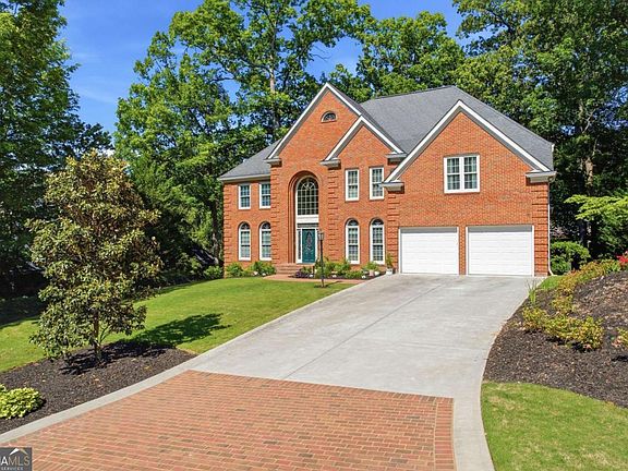 2nd image of 12 Vickwood Ct