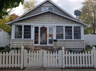 54 Lorimer St, Springfield, MA 01151