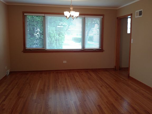 3rd image of 3142 N Sarah St