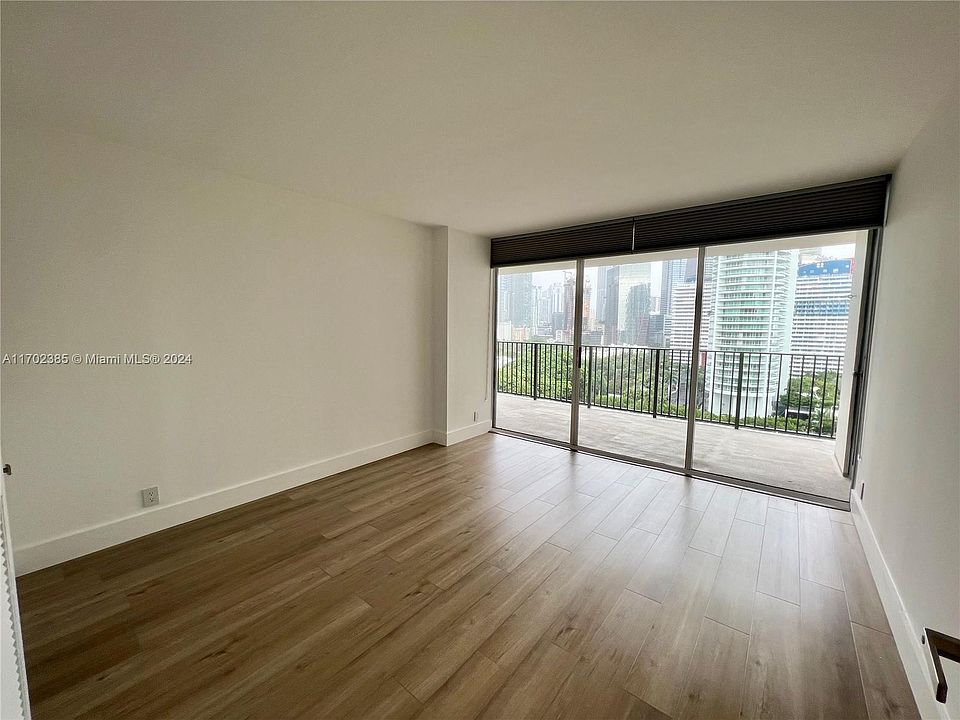 1st image of 1901 Brickell Ave #13