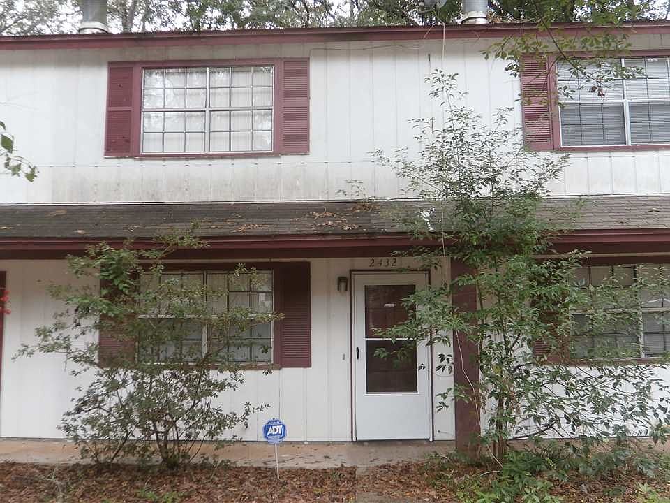 1st image of 2432 Ramblewood Ct