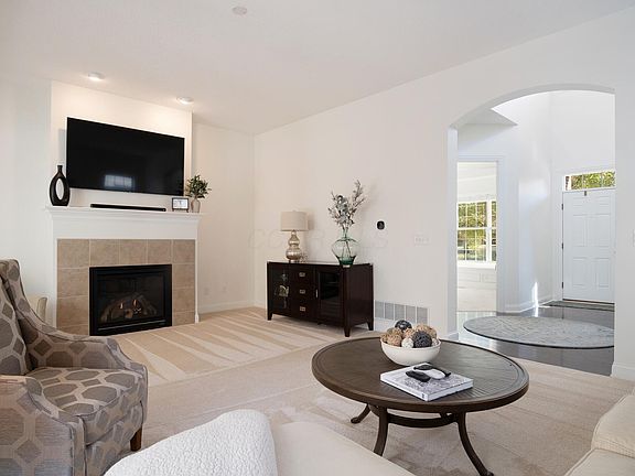 5th image of 6701 Hobbs Landing Dr E #16