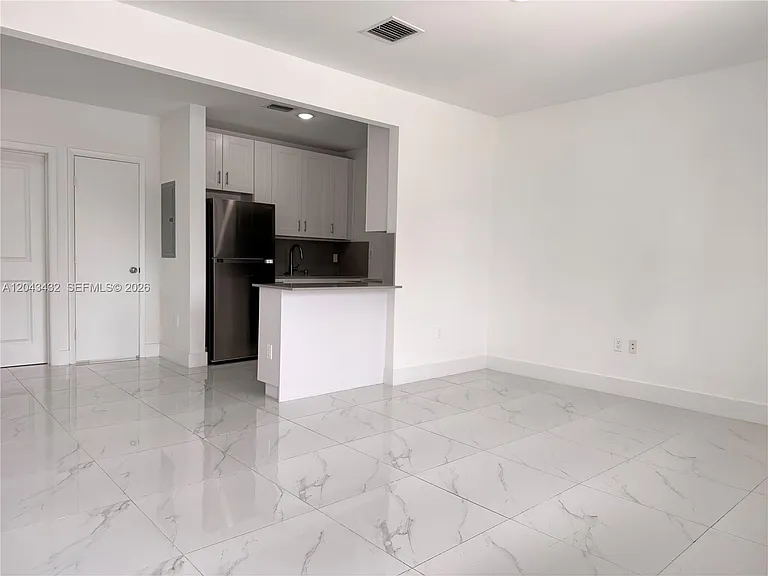 450 Beacom Blvd #A — Photo 2
