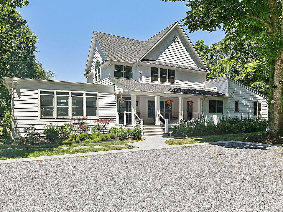 1st image of 74A Senix Ave