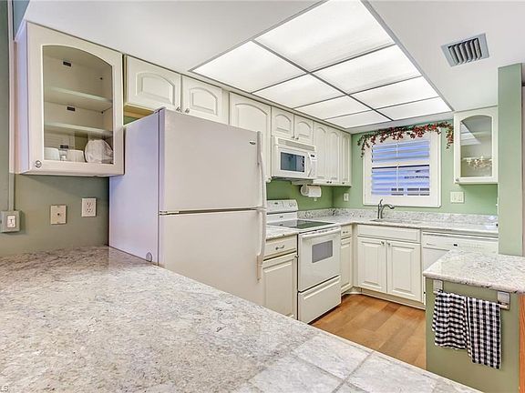 2nd image of 271 Southbay Dr APT 231