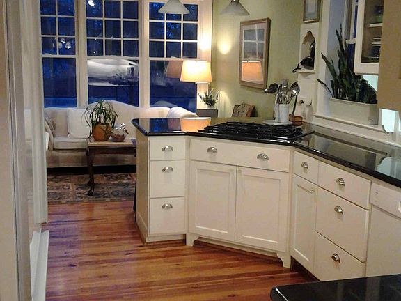 Kitchen with Breakfast Nook