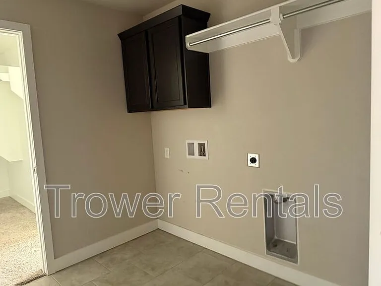1205 Masquerade Blvd — Photo 28