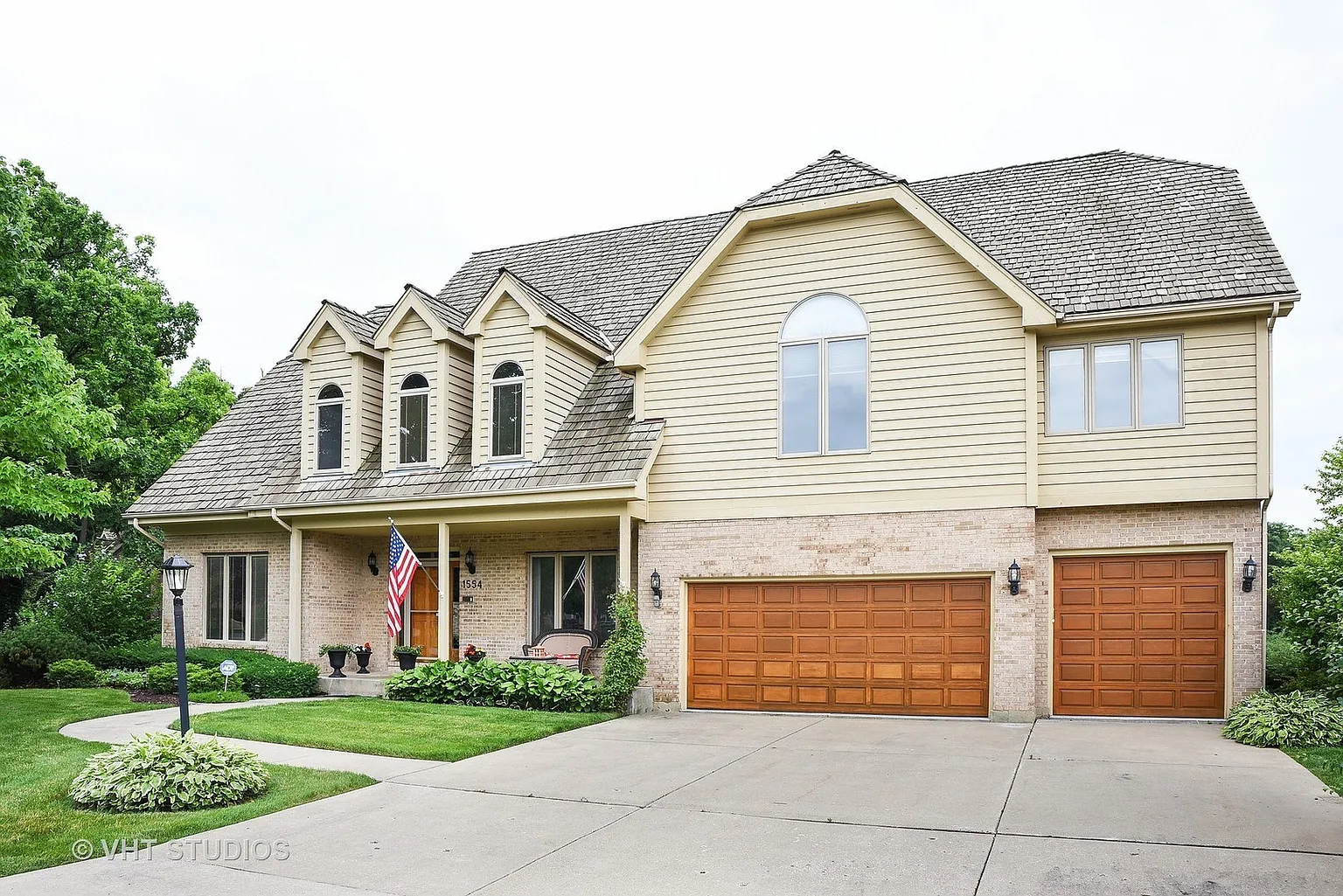 1554 Wood Creek Trl photo 1