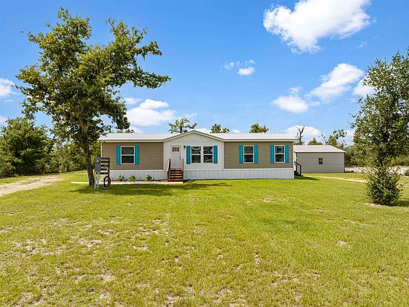 2nd image of 3239 Sea Oaks Dr