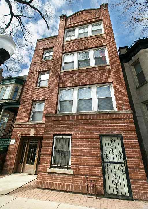 1st image of 2108 N Sheffield Ave APT 1C