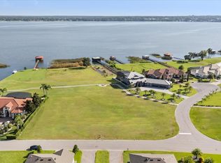 17707 Sawgrass Run, Tavares, FL 32778