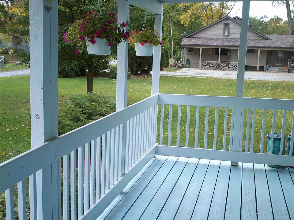 Side View of Front Porch - 8614 W. 141st