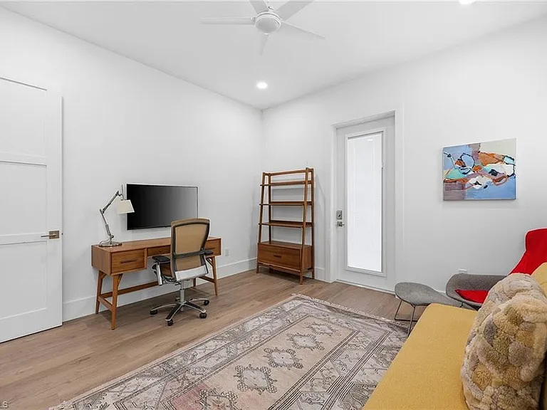 1232 Royal Palm Dr — Photo 30