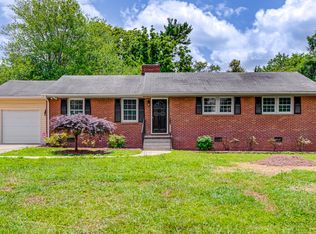 6203 W Friendly Ave, Greensboro, NC 27410