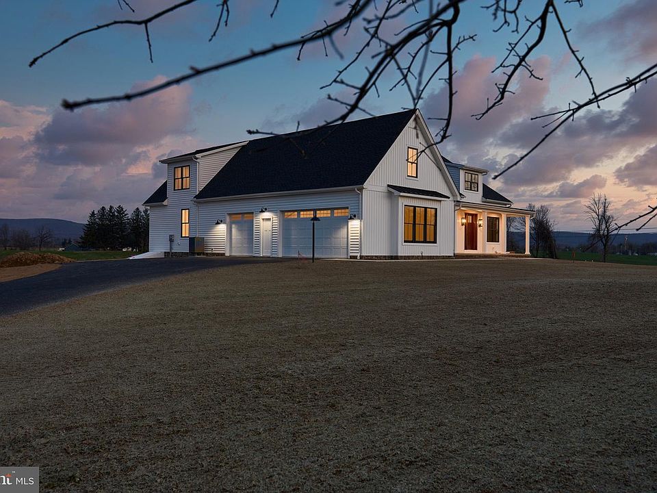 1st image of 1 Peyton Dr