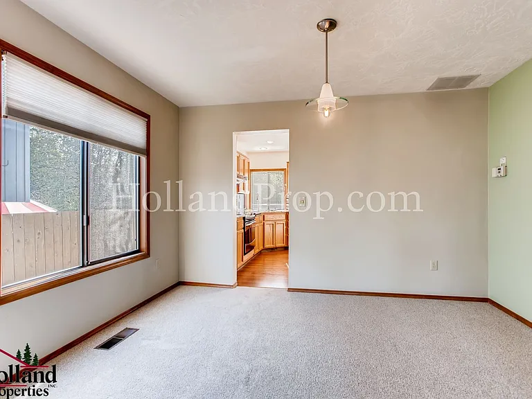 5817 NW 178th Ave — Photo 5