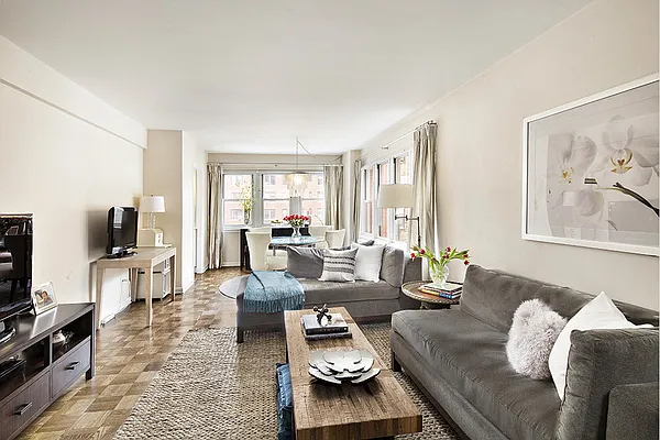 Sold by Stribling | media 1