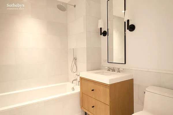 Rented by Sotheby's International Realty | media 11