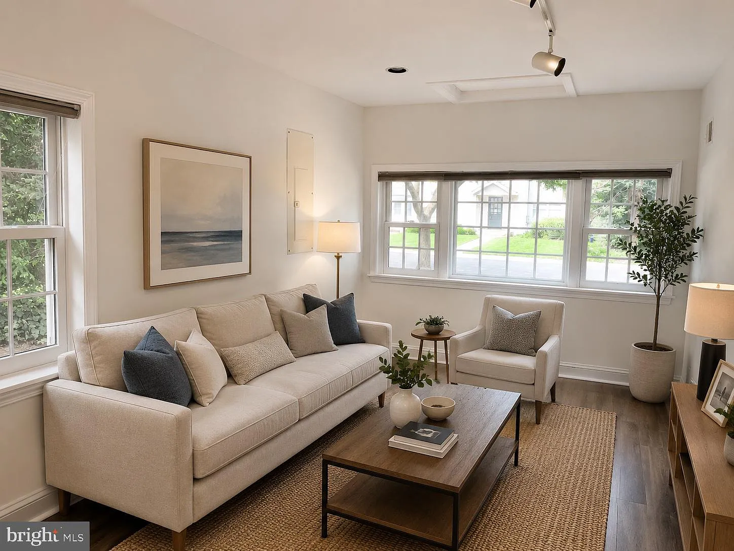 3 bed, 3.5 bath, 2379 sqft, $5,400 — Photo 4