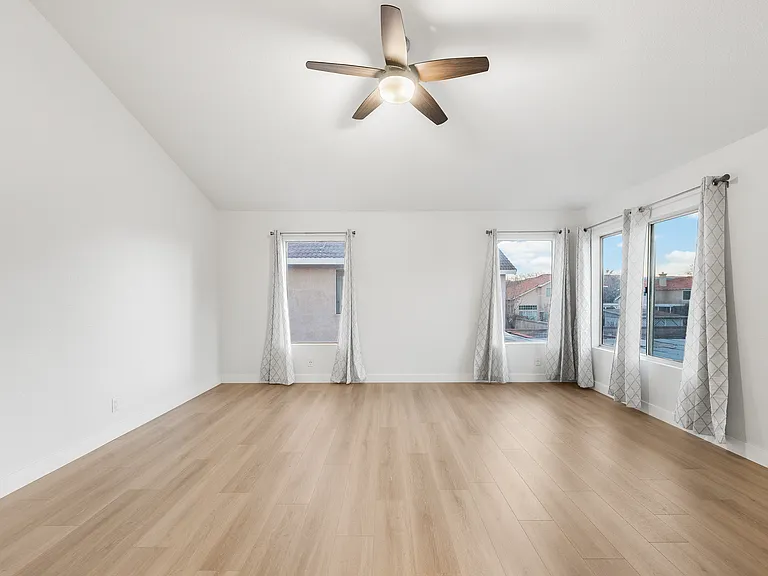 44351 Shad St — Photo 25